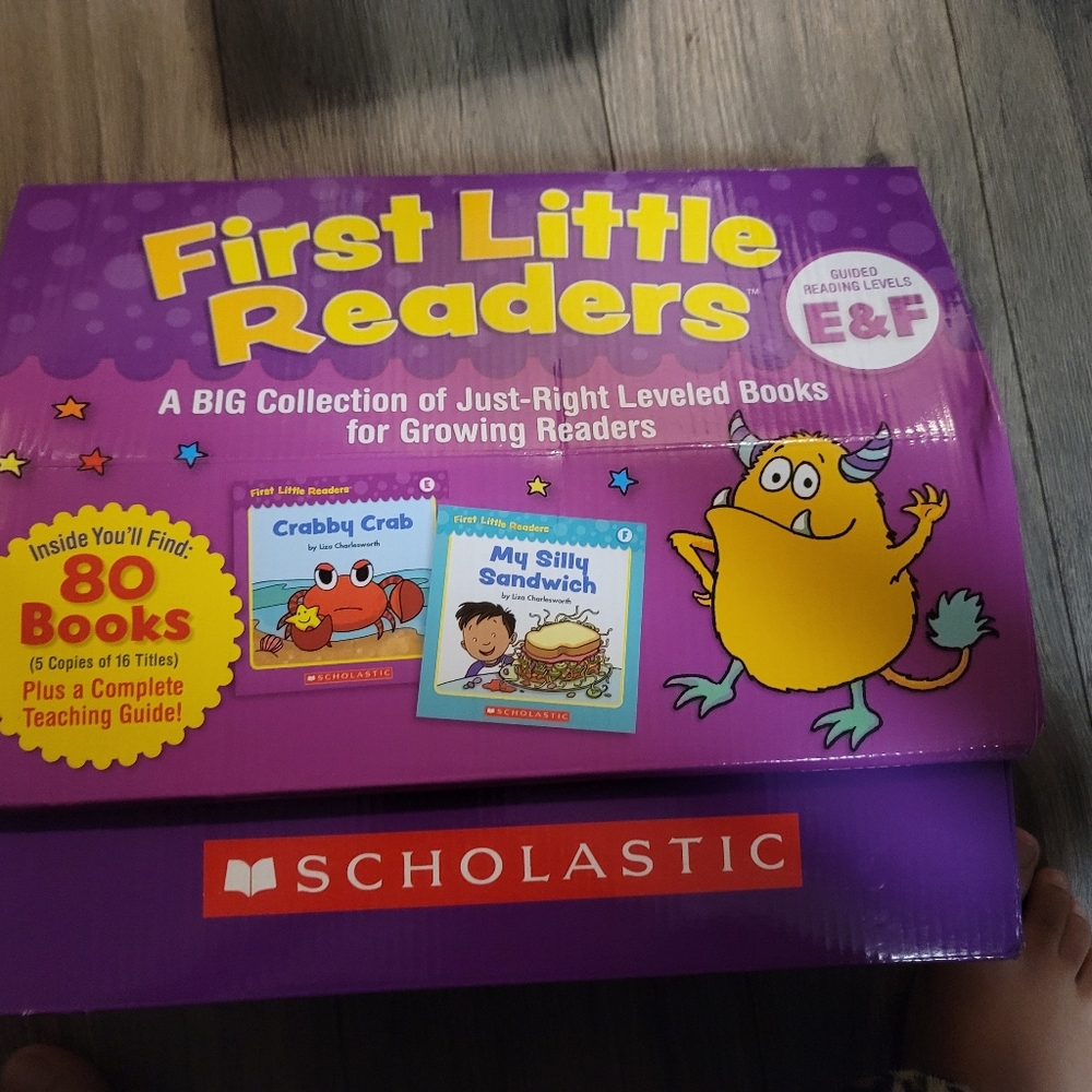Scholastic First Little Readers Set in Purple